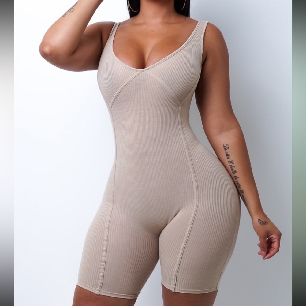 Aura Romper